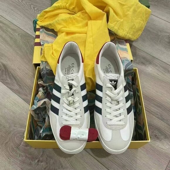 NIB Authentic GUCCI  adidas x Gucci unisex Gazelle sneaker - Picture 1 of 10